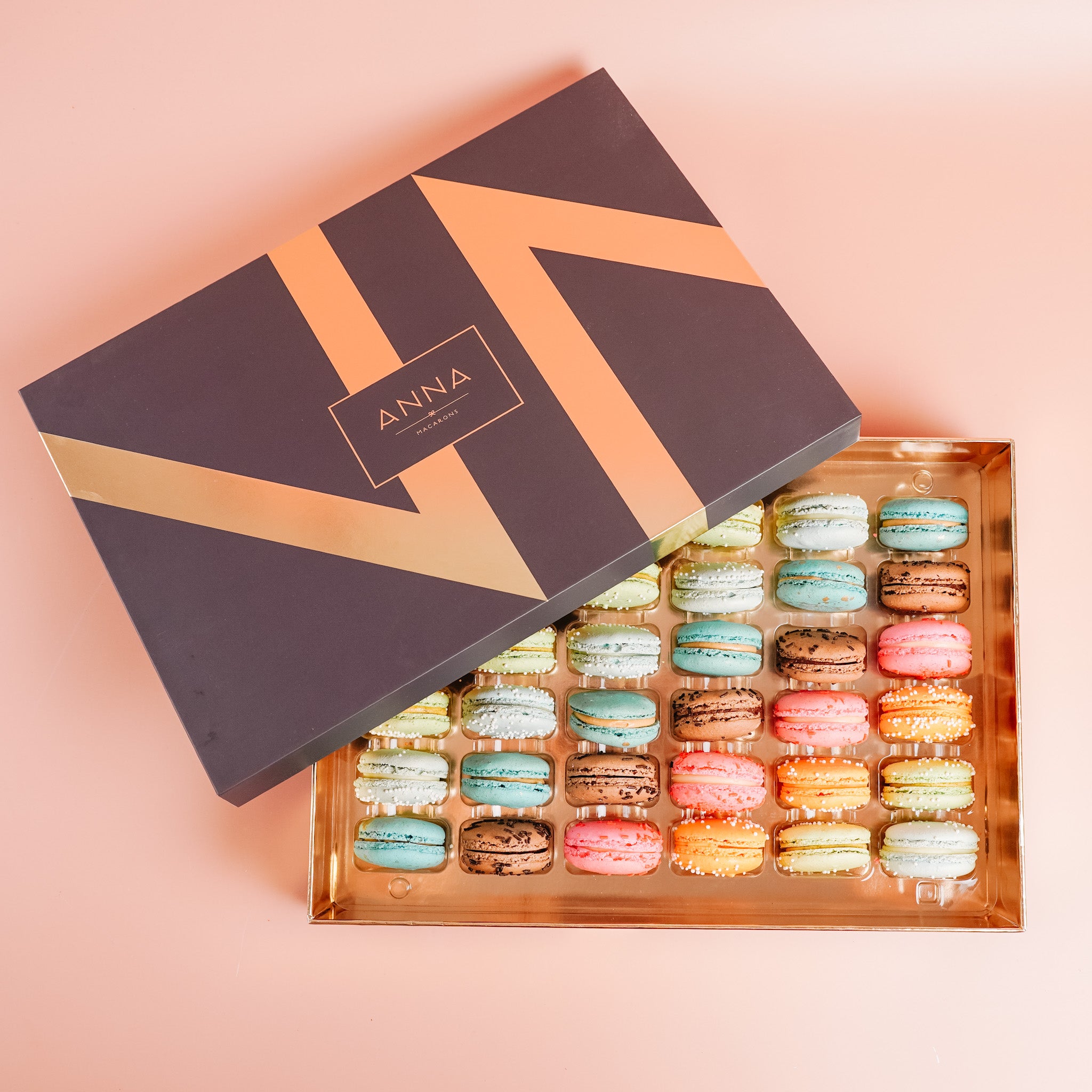 36-piece Classics Macaron Gift Box