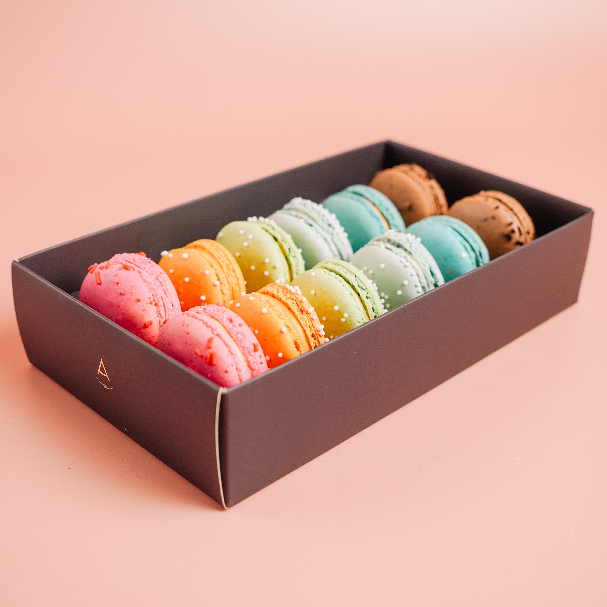 Spring Favourites | 12 Piece Macaron Box
