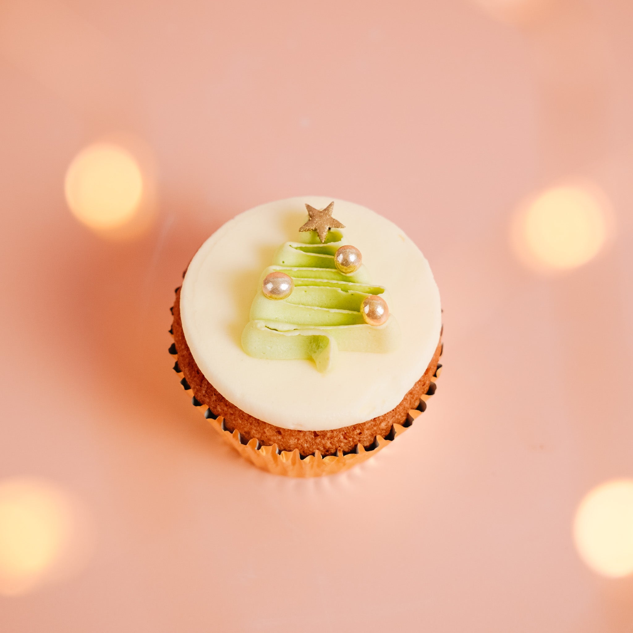 Coconut & Raspberry Christmas Cupcakes