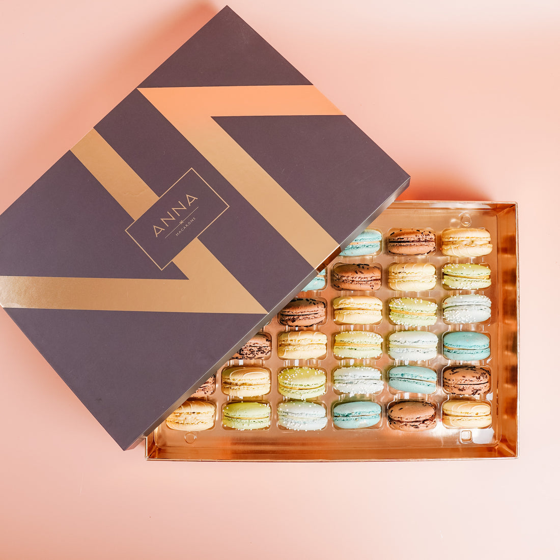 36-piece Comfort Macaron Gift Box