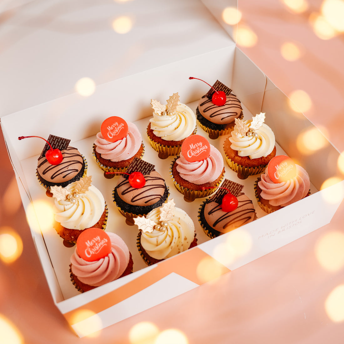Christmas Cupcake Selection Box (12 Cupcakes) by ANNA Cake Couture