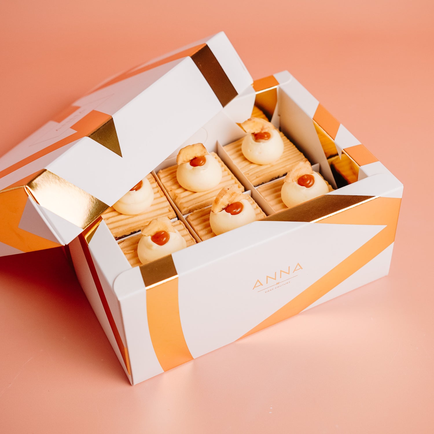 Banana &amp; Caramel Pecan Cubicakes