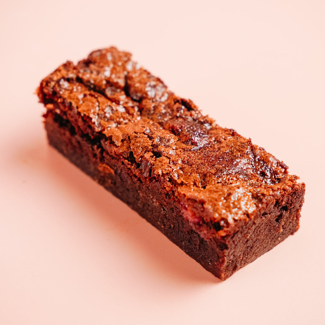 Assorted fudgy brownies in an ANNA gift box, ideal for sharing