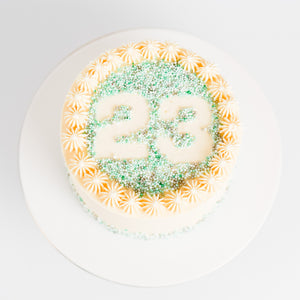 Birthday Cake 22 discovered by ᗪυdα on We Heart It | 22 bolos de  aniversário, Bolos de aniversário de números, Bolo de cupcake